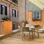 Chich Suites In The Heart Of Historic Rome