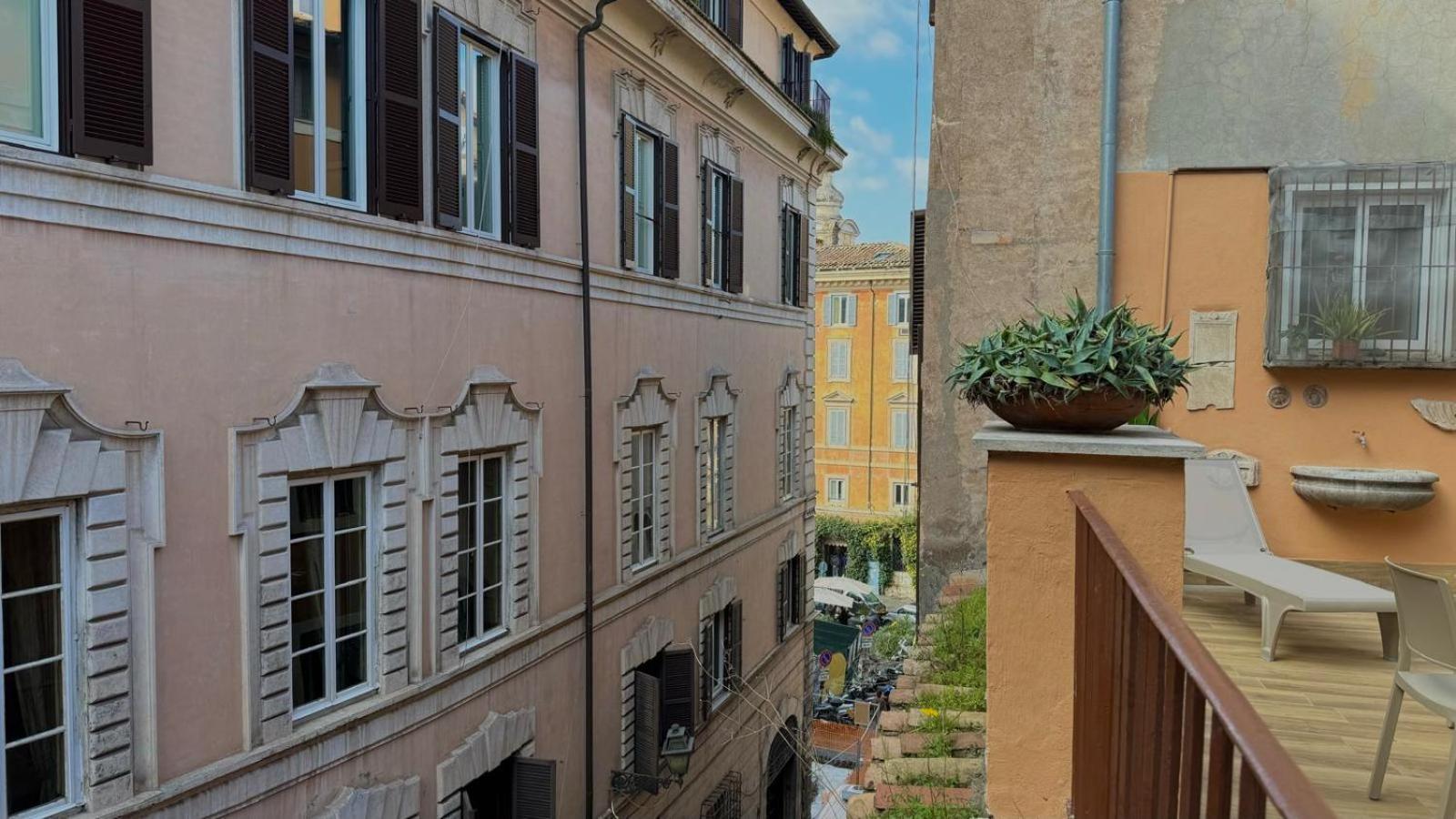 Chich In The Heart Of Historic